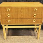 896 3556 CHEST OF DRAWERS